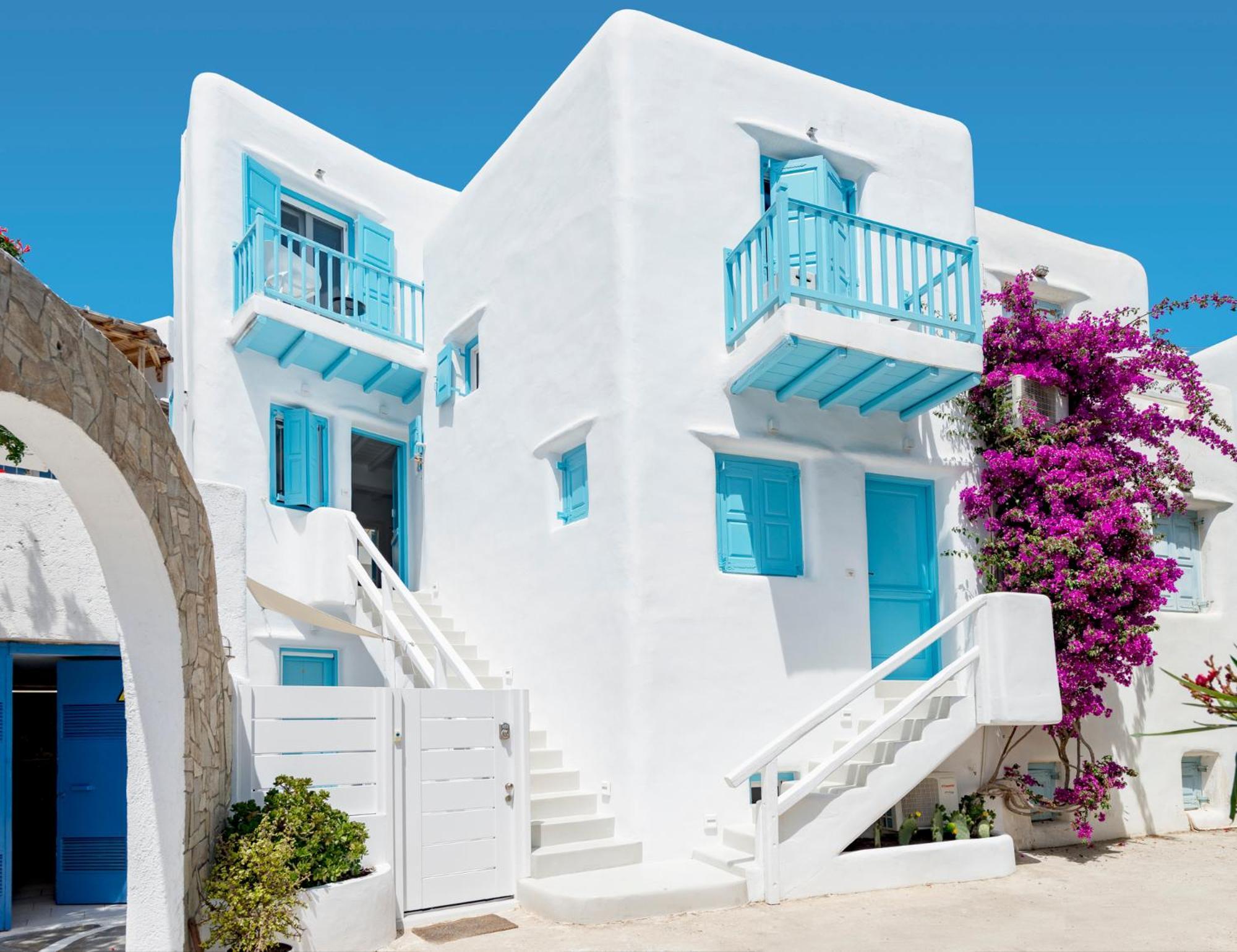 Mykonian Mews Luxury Suites プサロウ エクステリア 写真